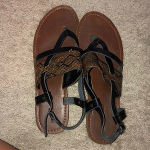 Women’s sandals